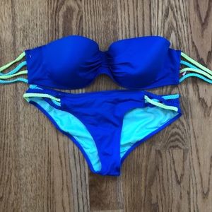 Strapless bikini